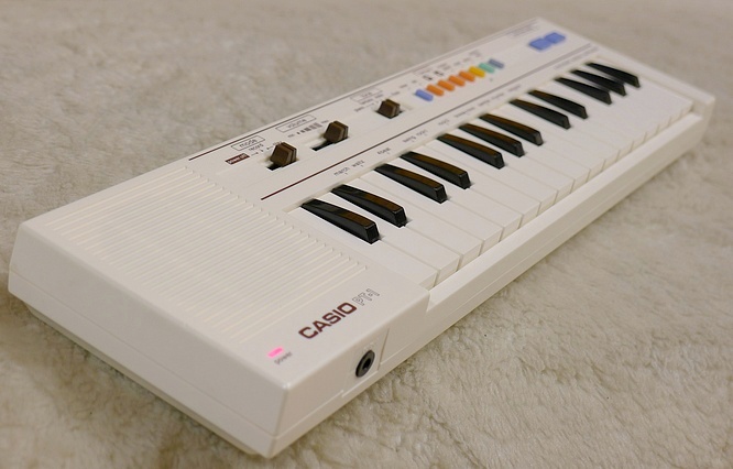 Casio PT-1 PT1 white by deep!sonic 08.05.2013