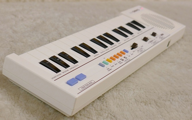 Casio PT-1 PT1 white by deep!sonic 08.05.2013