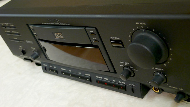 Philips DCC 900 DCC-900 DCC900 Digital Compact Cassette Deck by deepsonic.ch 18.10.2009