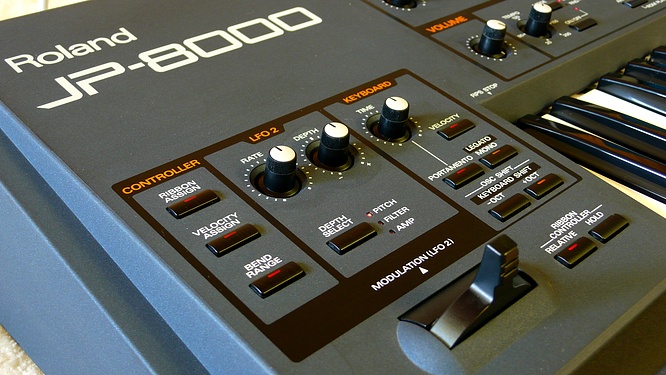 Roland JP-8000 by deep!sonic 07.07.2010, thanx to Thomas Weyermann