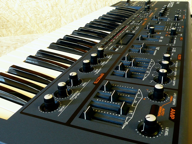 Roland JP-8000 by deep!sonic 07.07.2010, thanx to Thomas Weyermann