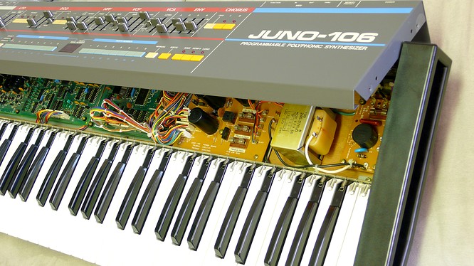 Roland Juno-106 Juno106 by deep!sonic 25.08.2007