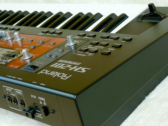 Roland SH-201 by deep!sonic 27.06.2009