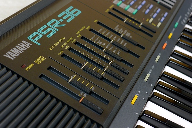 Yamaha PSR-36 by deep!sonic 10.01.2011