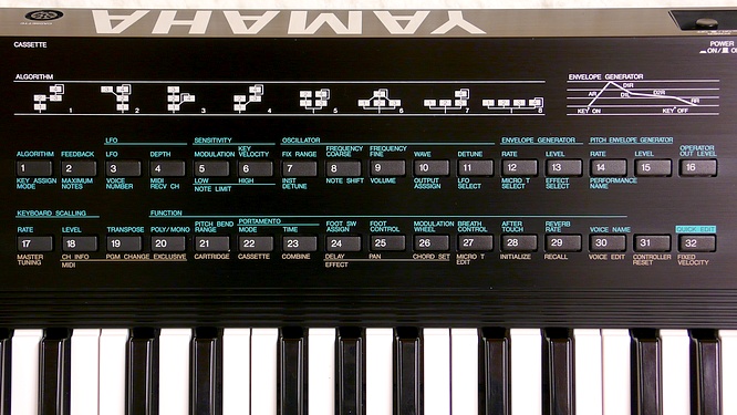 Yamaha V2 (DX11 Japan) by deepsonic 30.07.2009