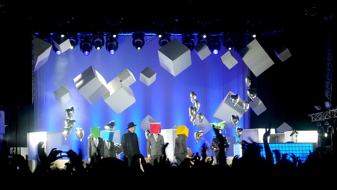 Pet Shop Boys Zurich Maag Musichall 15.06.2009 - by deepsonic.ch